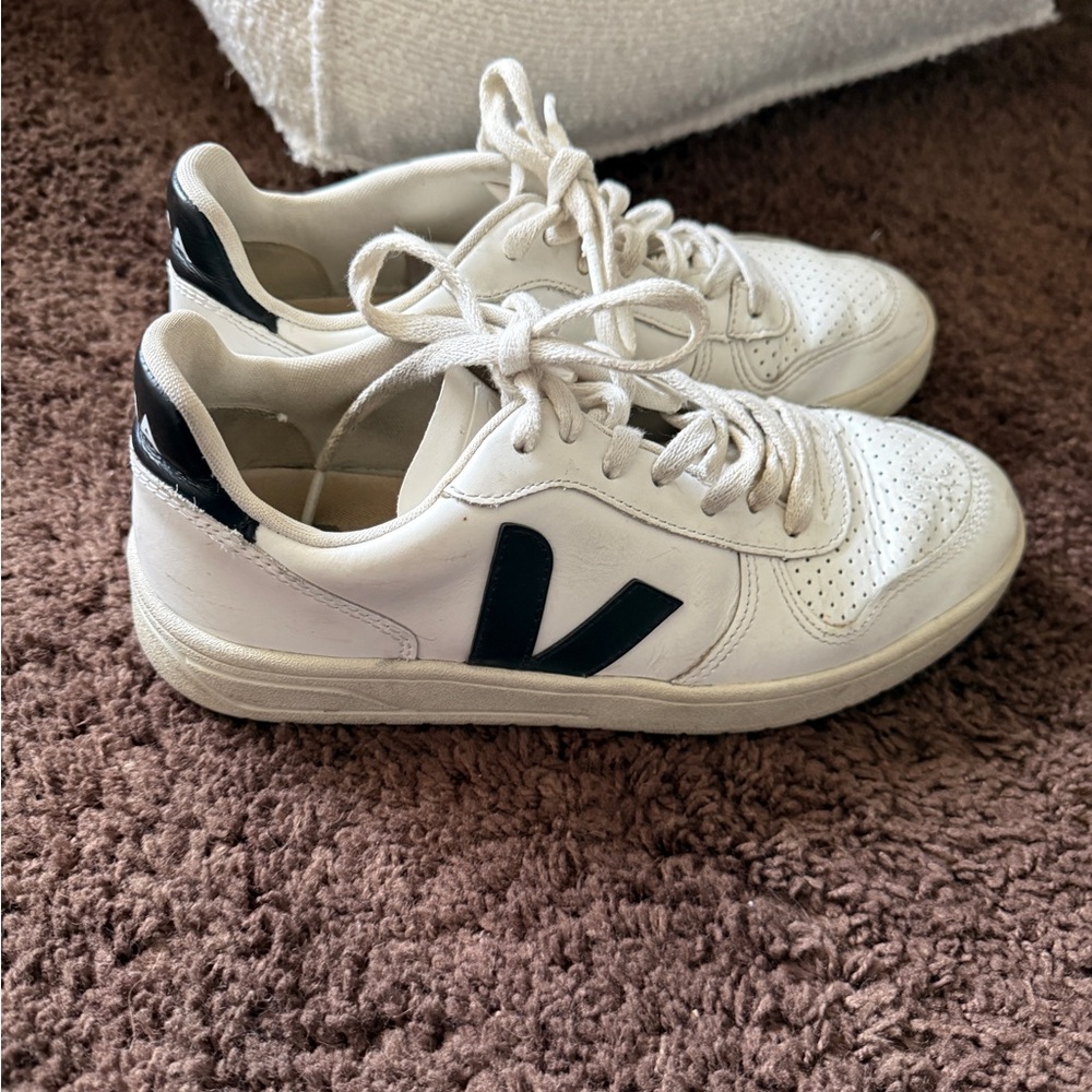 Veja White Leather Sneakers with Black V Logo